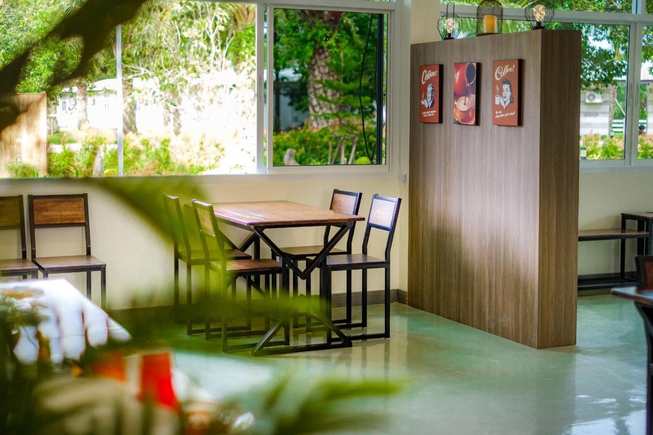 One Chumphon Hotel Dış mekan fotoğraf