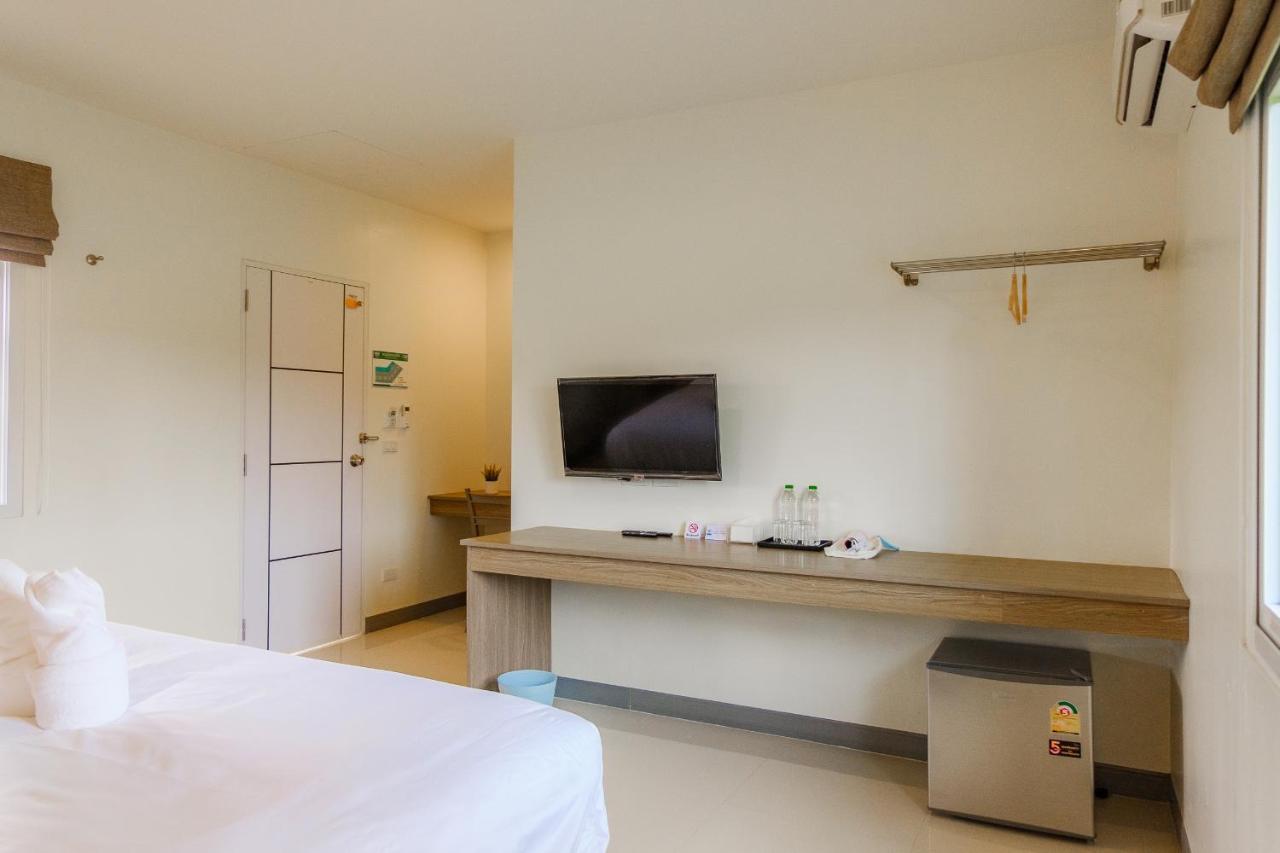 One Chumphon Hotel Dış mekan fotoğraf