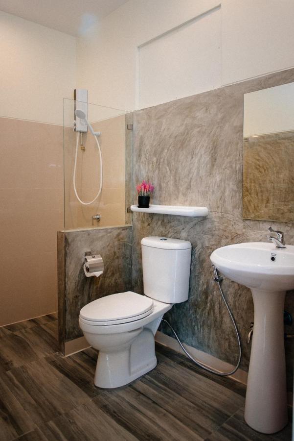 One Chumphon Hotel Dış mekan fotoğraf